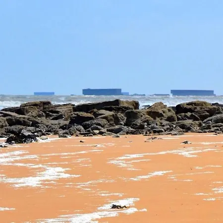 Deauville Duplex 1er Etage Dans Centre Jardin Amenage Commun Proche Des Plages Du Debarquement- Parking Gratuit A Proximite Lägenhet *