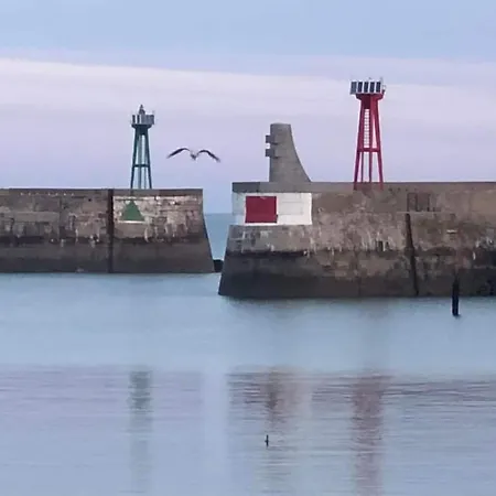 Deauville Duplex 1er étage Dans Résidence Centre Jardin Aménagé Commun Proche Des Plages Du Débarquement- Parking Gratuit à Proximité Bayeux