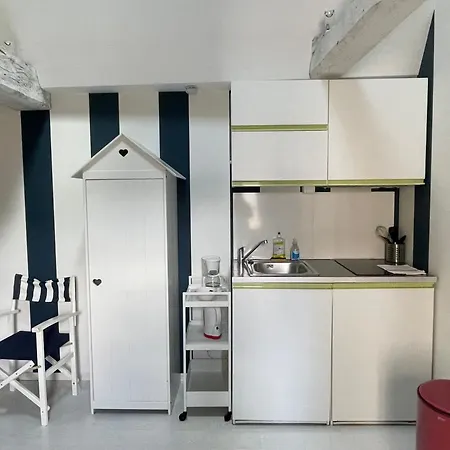 Deauville Duplex 1er Etage Dans Centre Jardin Amenage Commun Proche Des Plages Du Debarquement- Parking Gratuit A Proximite *