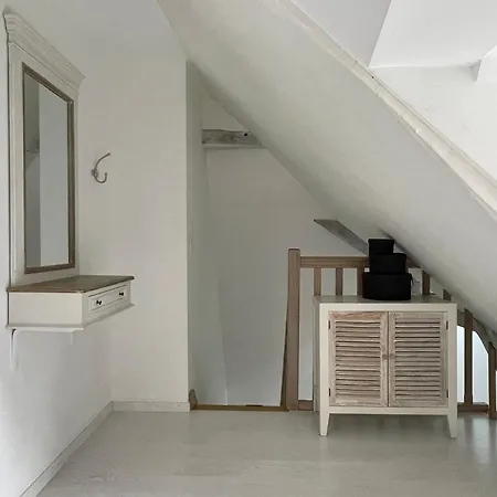 Deauville Duplex 1er Etage Dans Centre Jardin Amenage Commun Proche Des Plages Du Debarquement- Parking Gratuit A Proximite דירה באיו