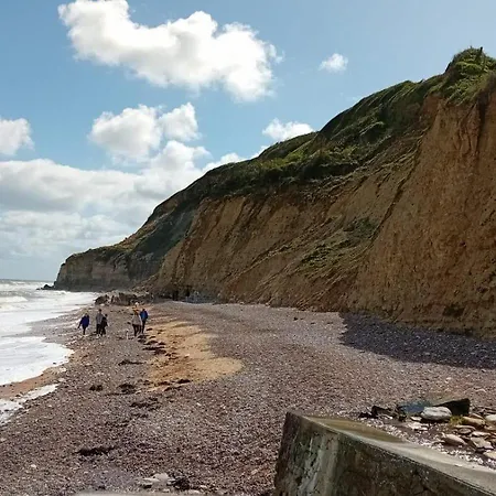 Deauville Duplex 1er étage Dans Résidence Centre Jardin Aménagé Commun Proche Des Plages Du Débarquement- Parking Gratuit à Proximité Apartamento *